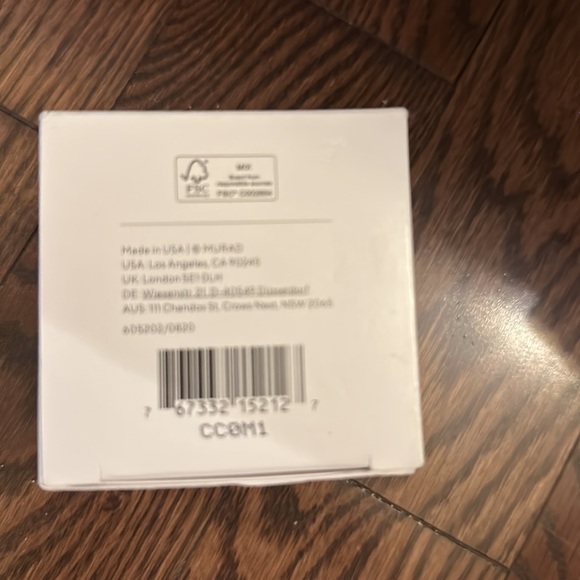 Murad City Skin" Overnight
Detox Moisturizer - Picture 3 of 13